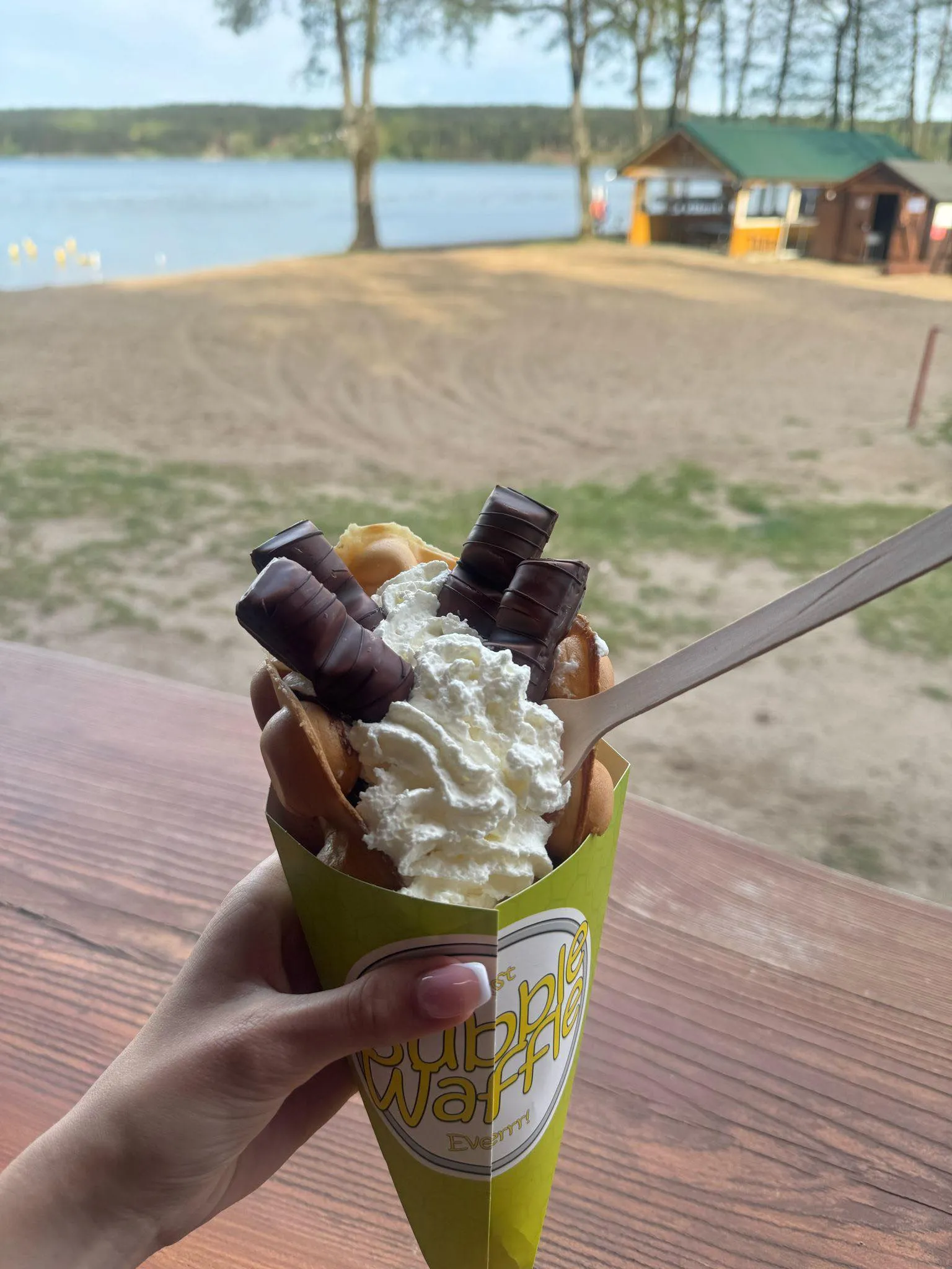 Schabowy z surówką i frytkami