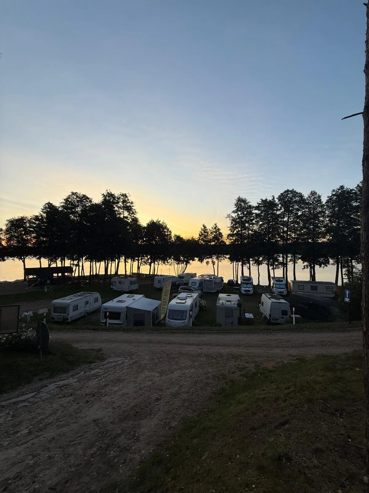 Obiad z widokiem na plażę